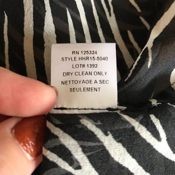 Haute Hippie Black White Button Zebra Animal Print Front Silk Blouse XS - Picture 6 of 6